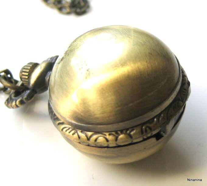 N3189a_collier_montre_gousse_boule_bronze-4