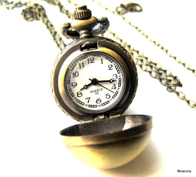 N3189e_collier_montre_gousse_boule_bronze-4