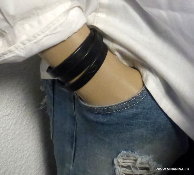 N3193e_Bracelet_homme_cuir_3_tours_symbole_infini_grave_-Bijoux_en_ligne_NINANINA