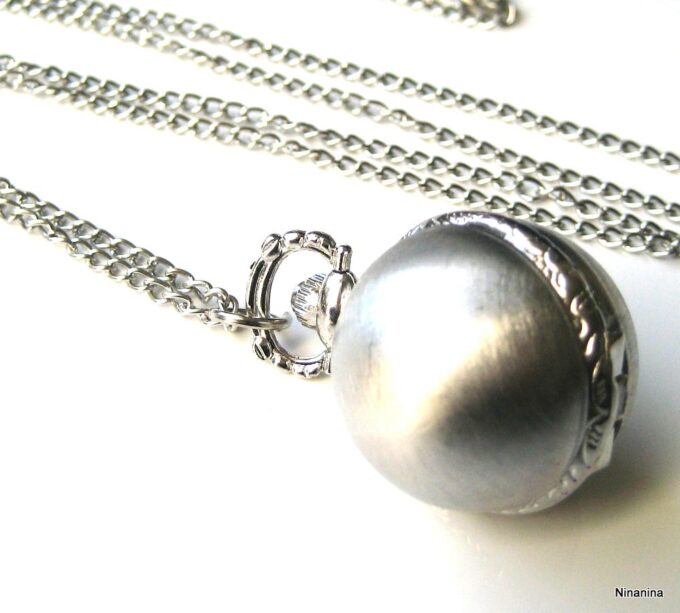 N3203d_collier_montre_gousse_boule_argent-4