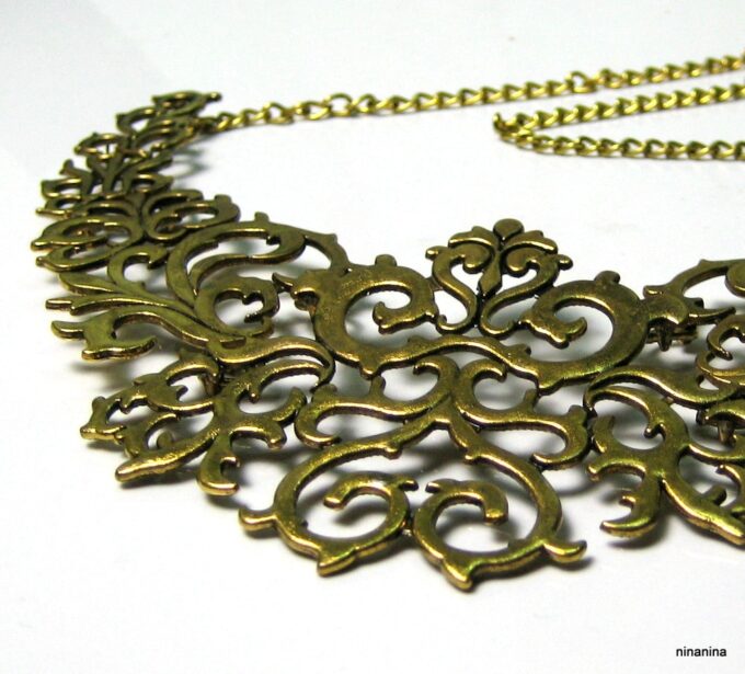 N3208terb_collier_plastron_metal_dore_or-3
