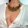 N3208terd_collier_plastron_metal_dore_or-2