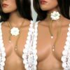 N3228ter_collier_cordon_daim_fleur_nacre