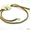 N3228terr_collier_cordon_daim_fleur_nacre