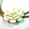 N3228tert_collier_cordon_daim_fleur_nacre
