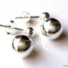 N3243b_boucles_boules_argent_massif
