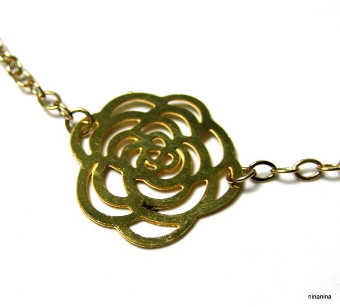 N3258bisb_collier_fleur_acier_inoxydable_plaque_or