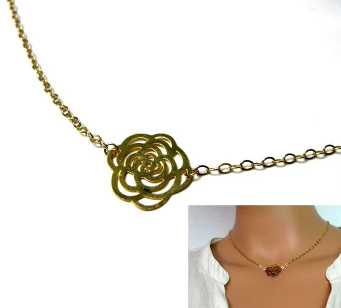 N3258bisd_collier_fleur_acier_inoxydable_plaque_or