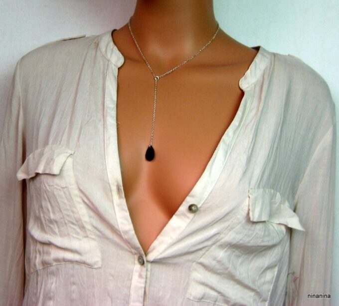 N3274terd_collier_argent_massif_et_goutte_noire_swarovski