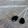 N3275g_Collier_femme_long_sautoir_argent_massif_gouttes_cristal_de_swarovski_noires_NINANINA