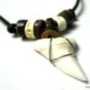 N3303terb_collier_cordon_dent_de_requin