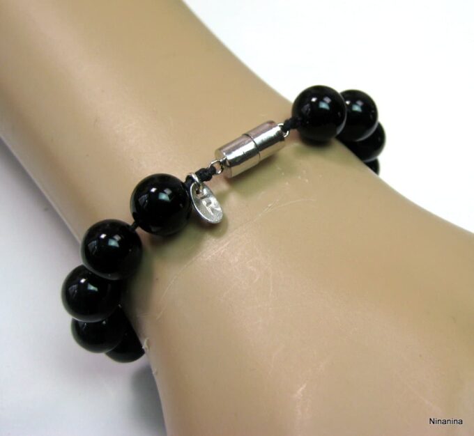 N3346tere_bracelet_perles_noires_argent_massif_personnalise