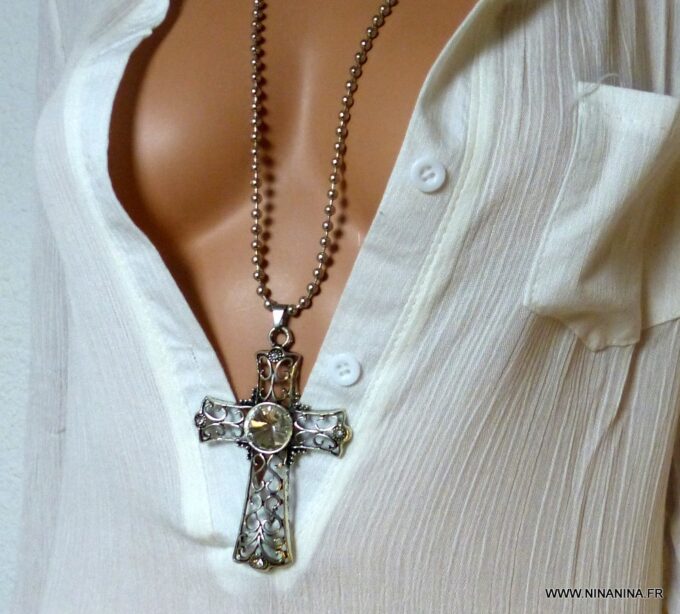 N3349p_Collier_femme_long_sautoir_croix_gothique_metal_argente_chaine_boule_NINANINA