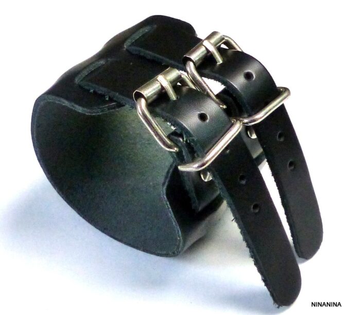 N3369terd_Bracelet_de_force_noir_cuir_double-1