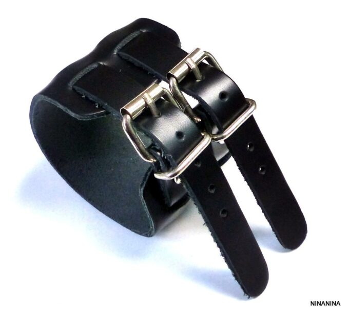 N3369tere_Bracelet_de_force_noir_cuir_double-1