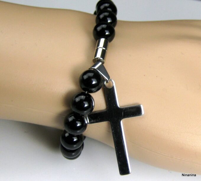 N3383terc_bracelet_croix_acier_et_perles_noires