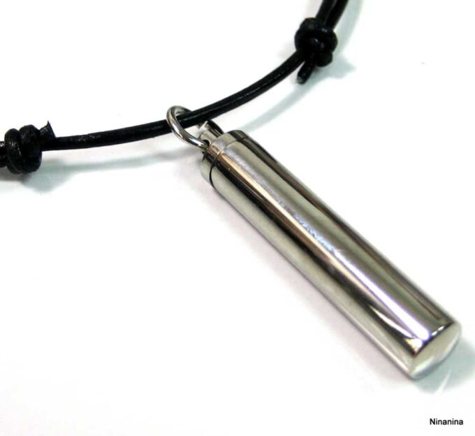 N3432tera_collier_cordon_cuir_porte-message_acier_inoxydable