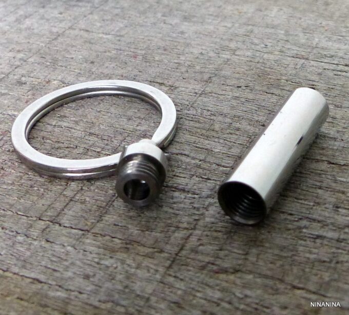 N3434tera_Porte-cle_porte_message_porte_pilule_acier_inoxydable