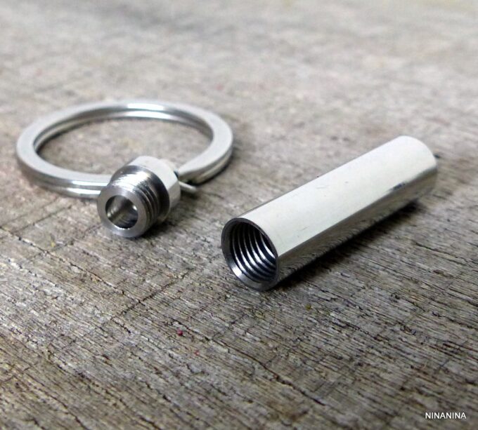 N3434terc_Porte-cle_porte_message_porte_pilule_acier_inoxydable