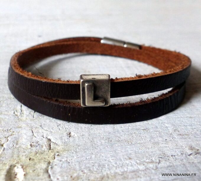 N3453e_Bracelet_homme_cuir_marron_2_tours_lettre_personnalisee_-_Bijoux_Bracelets_en_ligne_Ninanina-1