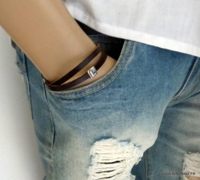 N3453h_Bracelet_homme_cuir_marron_2_tours_lettre_personnalisee_-_Bijoux_Bracelets_en_ligne_Ninanina-1