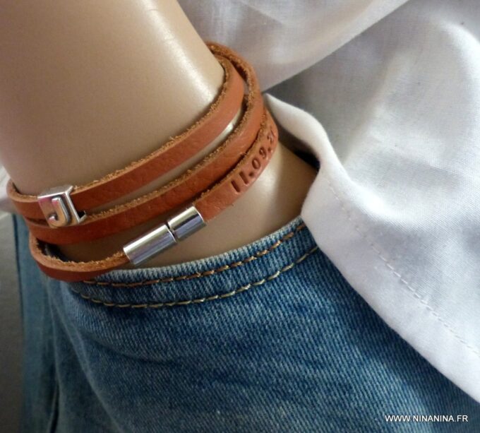 N3454h_Bracelet_cuir_3_tours_lettre_personnalisee_-_Bijoux_Bracelets_en_ligne_Ninanina