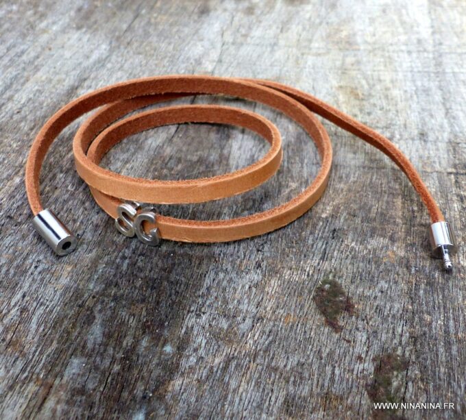 N3454p_Bracelet_cuir_3_tours_grave_lettre_personnalisee_-_Bijoux_Bracelets_en_ligne_Ninanina