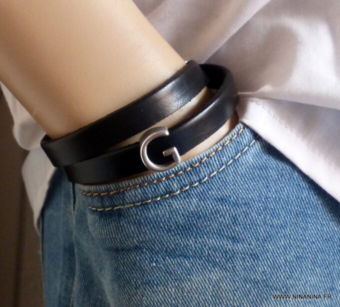 N3456a_Bracelet_cuir_3_tours_personnalise_lettre_metal_argent_-_Bijoux_Bracelets_en_ligne_NINANINA