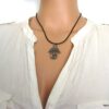 N3498b_collier_cuir_et_main_de_fatma