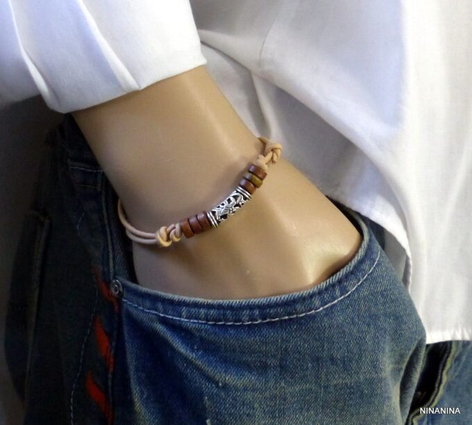 N3502A_Bracelet_homme_cordon_cuir_perles_bois_metal_argent_NINANINA
