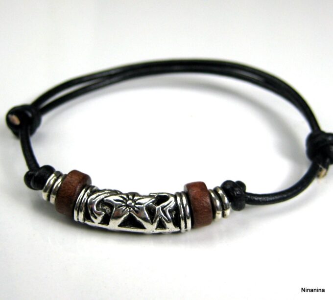 N3502_bracelet_cordon_cuir_et_perles_bois