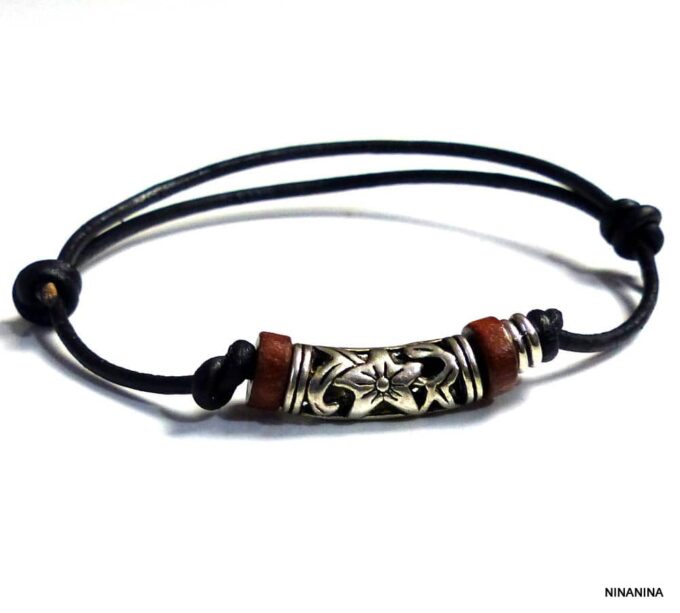 N3502a_Bracelet_homme_cordon_cuir_perles_bois_tube_metal_argent