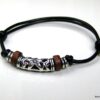 N3502e_bracelet_cordon_cuir_et_perles_bois