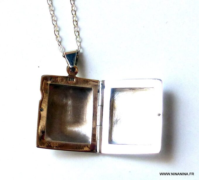 N3507a_Collier_mi-long_pendentif_porte_photo_carre_argent_925_massif_Bijoux_Colliers_en_ligne_NINANINA