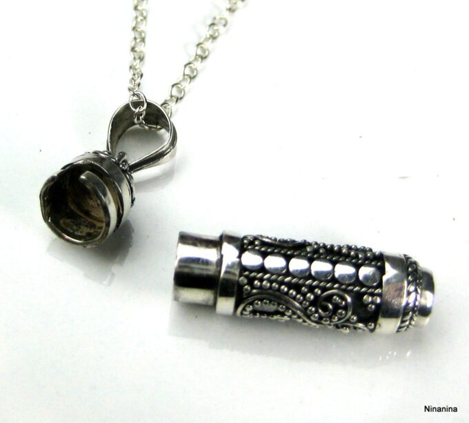 N3522b_collier_porte-message_argent_massif-3