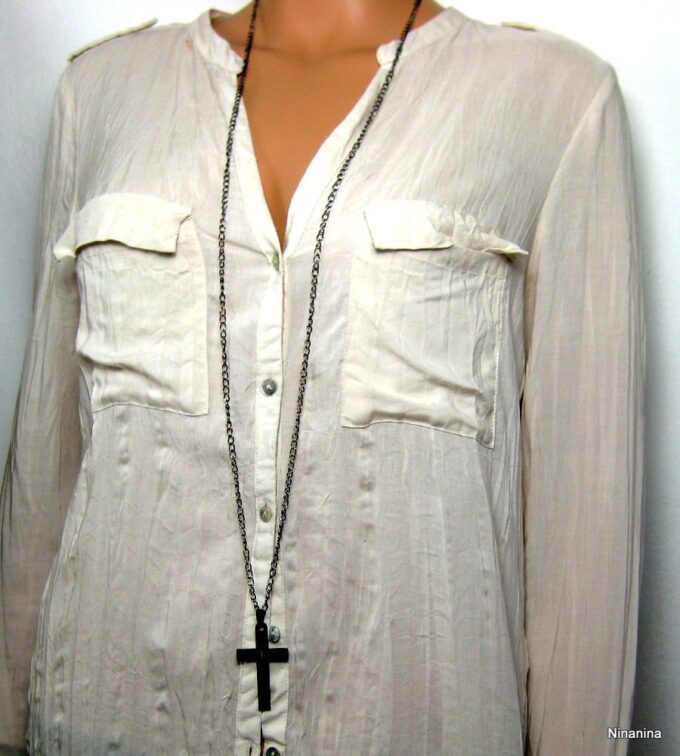 N3527f_collier_long_sautoir_croix_noire