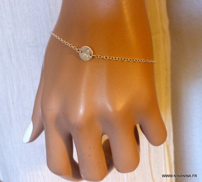 N3583a_Bracelet_femme_chainette_personnalise_argent_925_massif_lettre_NINANINA