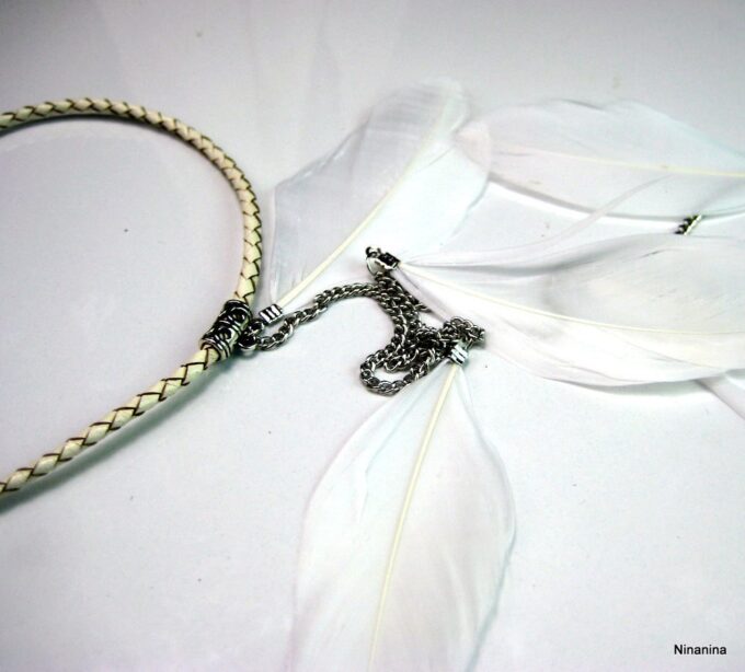 N3604a_headband_cuir_tresse_et_plumes_blanches