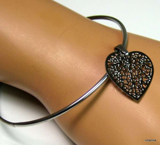 N3665c_bracelet_jonc_coeur_filigrane_acier_inoxydable