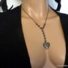 N3677B_Collier_lasso_perles_noires_coeur_metal_noir_porte_photo_-_Bijoux_en_ligne_NINANINA