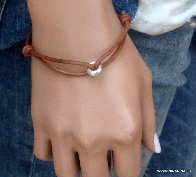 N3693b_Bracelet_cordon_cuir_anneau_donut_argent_925_massif_-_Bijoux_Bracelets_en_ligne_Ninanina-1