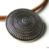 N3695g_collier_cordon_cuir_et_pendentif_rond_argent