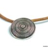 N3695terc_Collier_cordon_cuir_pendentif_rond_metal_argente