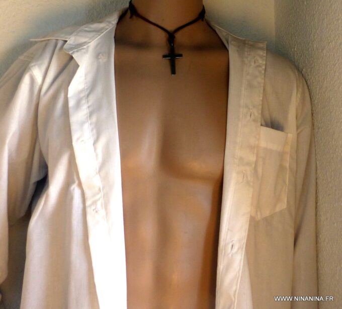 N3704E_collier_homme_cordon_cuir_croix_inoxydable_NINANINA
