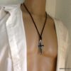 N3704H_collier_homme_cordon_cuir_croix_inoxydable_NINANINA