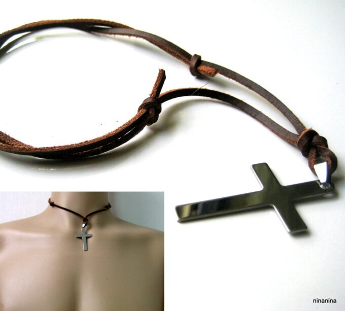 N3712_collier_cordon_cuir_croix_inoxydable