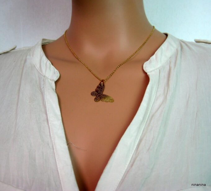N3791e_collier_papillon_acier_inoxydable_dore