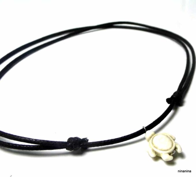 N3811a_collier_cordon_tortue_blanche
