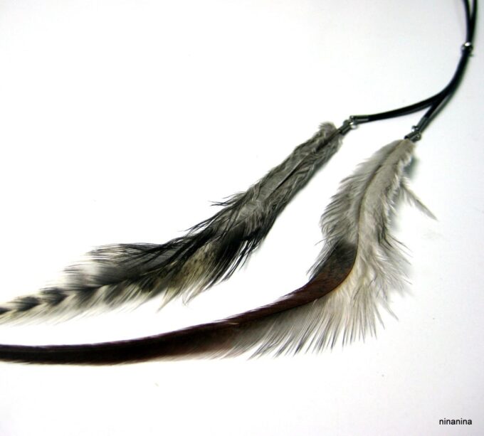 N3818h_collier_cordon_cuir_et_plumes-2