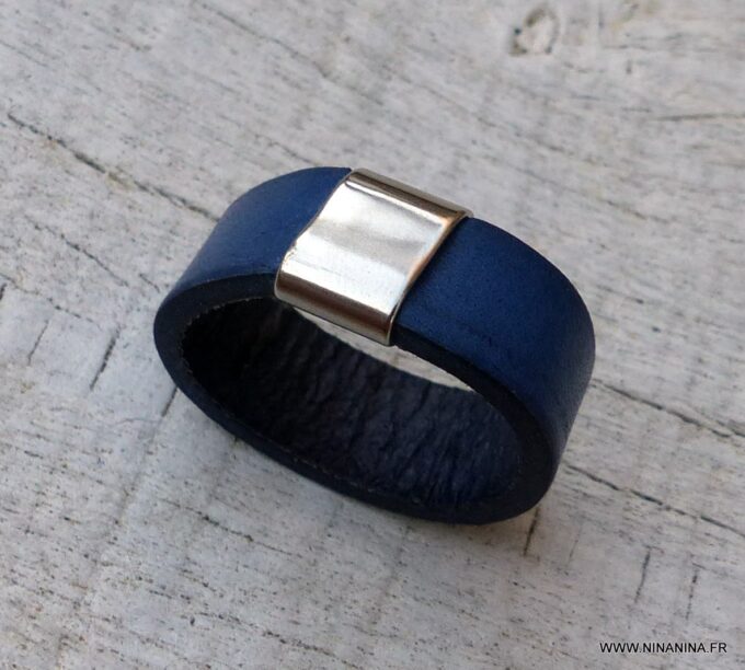 N3839a_Bague_cuir_femme_et_homme_acier_ou_metal_argente_-_Bijoux_Bagues_en_ligne_Ninanina